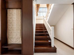 3BR Villa in Gated Estate with Pool and Gym Ao Nang