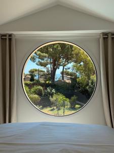 Cap dAntibes Villa, 6 People, Sea View, Air Conditioning