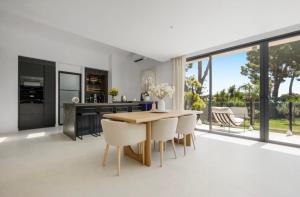 Cap dAntibes Villa, 6 People, Sea View, Air Conditioning