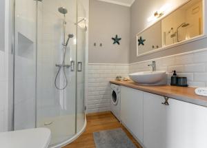 Grudziądzka Standard Apartment by BookingHost