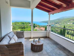 Panoramic Seaview Apartment