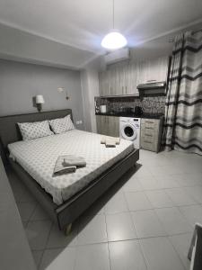 Evis House
