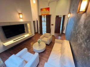Lisha Residency