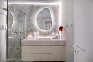The Grand Spa Penthouse - Luxury & Comfort