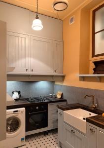 Alexandra, Boutique Old Town Apartment