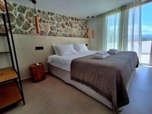 Fanes Breeze Lodges - Lodge Olive