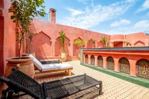 Piscine privee Riad petit dejeuner 15 min de Jamaa El Fna