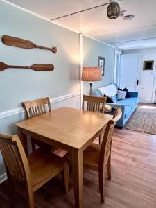 Anchor Cottages and Lake House