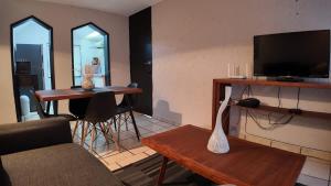 Ground-Floor Apartment Near Expo GDL Central