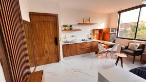 Modern Studio with Parking D