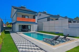 Villa with Jacuzzi for Honeymoon and Vacation block E