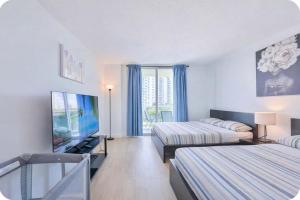 Bright Spacious 2BR Near Beach Pool Retreat
