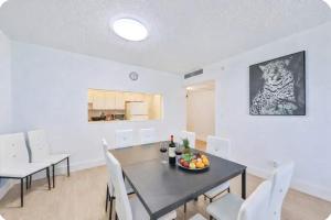 Bright Spacious 2BR Near Beach Pool Retreat