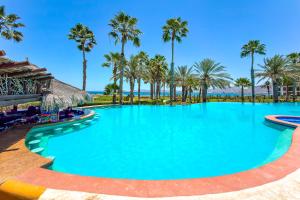 Paraiso del Mar Escape: Beach, Pools, Golf, Tennis