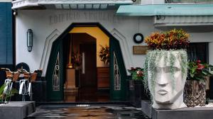 Hippodrome Hotel