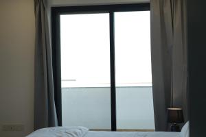 Premium 2 Bedroom Apartment Near Airport