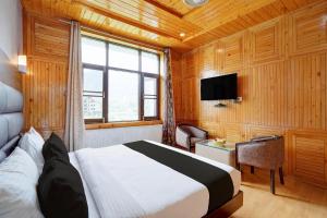 Palette Hotel Regency Valley View Pahalgam By CheckIn