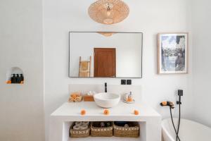Villa Mila - Luxury 1BR Private Villa 150m from the Beach