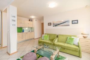 Apartment Bielik A01 by Noclegi Renters