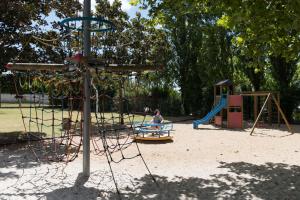 Campings Camping Le Royan : photos des chambres