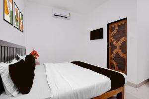 Hotel O Baga Beachview Goa Formerly Ravai Guest House