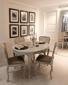 DINER ROSE HILL STUDIO with a special offer