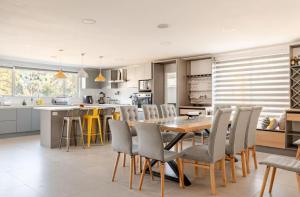Alojamiento entero en moderna casa en condominio