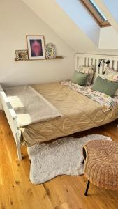 Boho Holistic House - forest, yoga massage