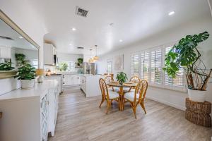 Renovated 3BR Santa Monica Home - Sleeps 6