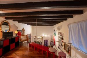 Modern Loft in NoLo 15 min Duomo by Metro