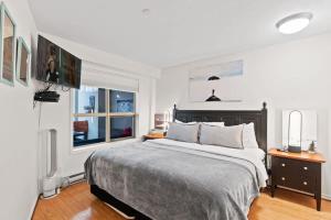 Luxe 2-Bed Ski-in Ski-out, On Hill