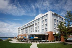 Courtyard by Marriott Erie Bayfront