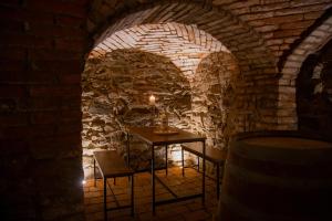 Old Town Apartment with Private Wine Cellar