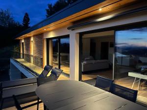 Loft Macao Annecy lake and mountain view for 6 people