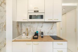 Ponderosa Golden Elegance Apartment