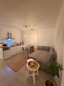 Apartment in Thiseio, just a stones throw from the Acropolis