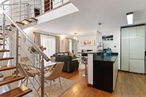 Luxury 2 Bedrooms with Views - The Lofts Suites at Wood Avenue Kilimani