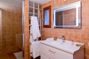 Domaine de lIssole - Domaine privé, 4 étoiles, 16-26pax, AC spa & piscine 15x7