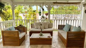 Villa 4Bdrms 3.5baths with pool, Jacuzzi and Starlink WiFi