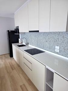 Stay Naiyang - Two-Bedroom Pool View Apartment Title Serenity
