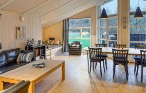 Lovely Home In Hadsund With Sauna