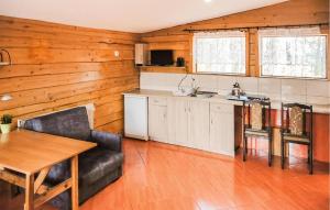Amazing Home In Ocypel With Sauna