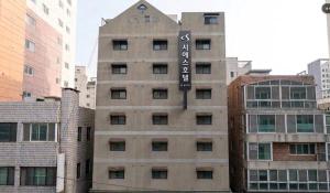 Bulgwang CS Hotel