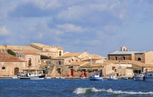 Lovely Home In Marzamemi With Wifi