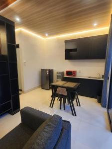 J&J Apartment