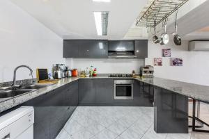 Amazing Seaviews - Huge Patong Apartment