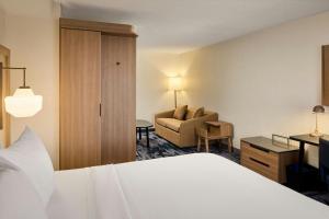 Fairfield Inn & Suites Cleveland Avon