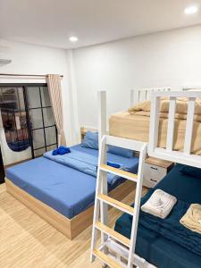 Luxsabai home