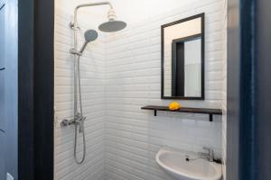 Studio The Ganesh - Private 1BR Apartment with Plunge Pool in Seminyak