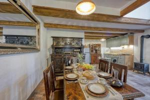 Antons Istrian Stone House near Koper - Happy Rentals